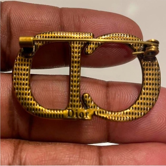Dior Textured Gold Brooch - Picture 2 of 3